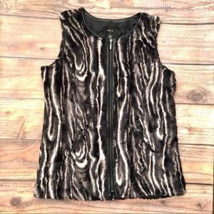 Style and Co faux fur animal stripes vest XL